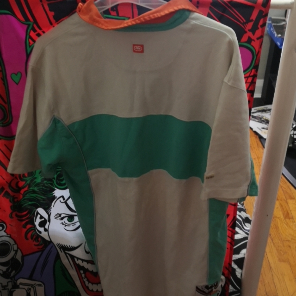 Polo - Picture 2 of 2